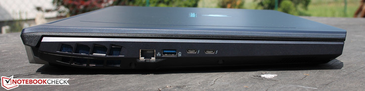 Ethernet (Killer) USB 3.0 + Laddning, 2 st Typ C Thunderbolt med USB 3.1 Gen2 och DisplayPort