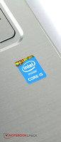 Hjärtat av datorn är en Intel Core i5-processor med låg strömförbrukning.