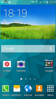 Under gränssnittet TouchWiz finns Android 4.4, liksom i Galaxy S5.