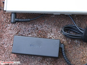 Det gick t.o.m. att ladda batteriet under tortyrtestet. Det gick t.o.m. att ladda batteriet under tortyrtestet.