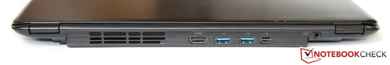 Bak: HDMI, 2x USB 3.0, Thunderbolt, AC-jack