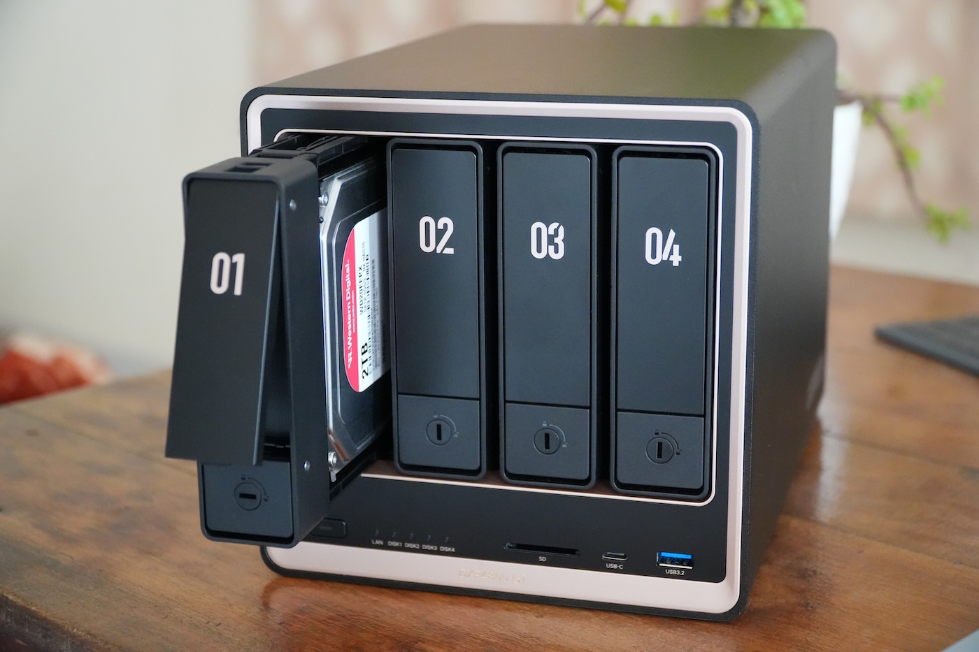 Ugreen NASync DXP4800 GT Review: A Powerful 4-Bay NAS for Creators