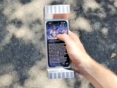 6 Pound Phone Case är kanske det tyngsta smartphonefodralet i världen. (Bildkälla: Matter Neuroscience)