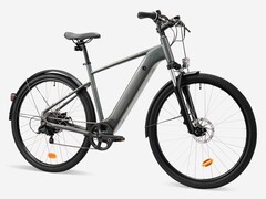 Decathlon har lanserat den högbyggda elcykeln Rockrider E-ACTV 100 i Europa. (Bildkälla: Decathlon)