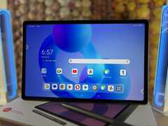 Lenovo erbjuder för närvarande Idea Tab Plus i ett paket med en stylus för $290. (Bildkälla: Notebookcheck)