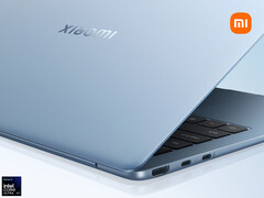 Panther Lake Xiaomi Book Pro 14 har ett batteri på 72Wh. På bilden: en kampanjbild av den bärbara datorn som visar dess sida.