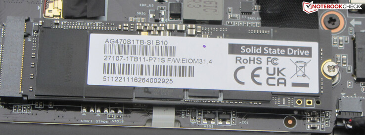 En PCIe-4 SSD fungerar som systemenhet.