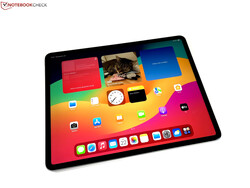 Test av Apple iPad Air 13 (2024). Testenheten tillhandahålls av NBB.com (notebooksbilliger.de)