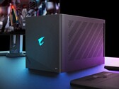 Gigabyte sätter in ett GeForce RTX 5090 stationärt grafikkort i ett eGPU-kabinett med Thunderbolt 5 (Bildkälla: Gigabyte)