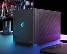 Gigabyte sätter in ett GeForce RTX 5090 stationärt grafikkort i ett eGPU-kabinett med Thunderbolt 5 (Bildkälla: Gigabyte)
