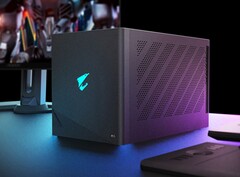 Gigabyte sätter in ett GeForce RTX 5090 stationärt grafikkort i ett eGPU-kabinett med Thunderbolt 5 (Bildkälla: Gigabyte)