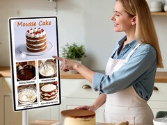 Den 27-tums Nework MoveMate Hi Fi Android surfplattan levereras med ett praktiskt rullstativ och ett batteri med 8 timmars drifttid. (Bildkälla: Nework)