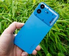 Nothing Phone (4b) har ett hölje av polykarbonat och uppfyller skyddsklass IP64.