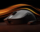 Gaming Mouse 2 kostar cirka 31 USD i Kina. På bilden: den trådlösa musen tillsammans med sin dongle.