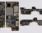 Moderkortet till den påstådda vikbara iPhone Ultra, bild troligen redigerad med AI