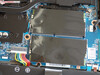 XMG Neo 17 har två SODIMM-platser som är dolda bakom ett svart hölje