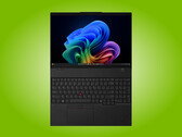 Lenovos nya ThinkPad L16 är utrustad med ett inbyggt numeriskt tangentbord och piltangenter i full storlek.