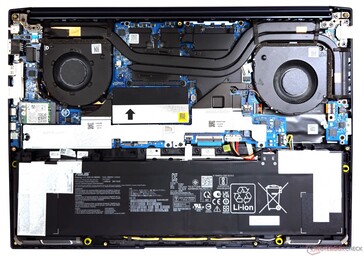 Asus VivoBook Pro 16: Internt