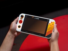 Gamestation Go har en mängd olika kontroller på framsidan. (Bildkälla: My Arcade)