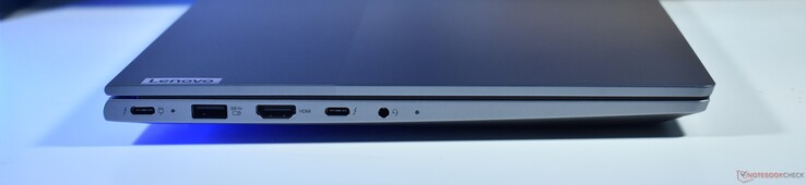anslutningar: Thunderbolt 4, USB A 3.2 Gen 1, HDMI, Thunderbolt 4, 3,5 mm ljuduttag
