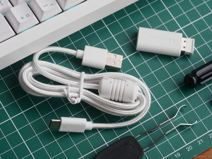 Lemokey P2 HE-kabel, räckviddsförlängare och 2,4 GHz-dongle