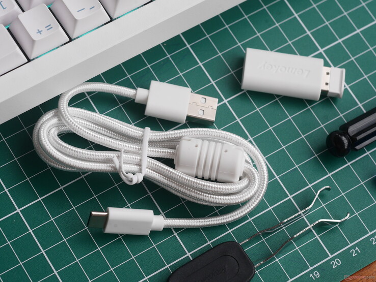 Lemokey P2 HE-kabel, räckviddsförlängare och 2,4 GHz-dongle