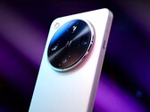 Efterföljaren till Oppo Find X8 Ultra, som syns på bilden här, sägs ha en massiv 200 MP-sensor och en 1/1,28-tums teleobjektiv. (Bildkälla: Oppo)