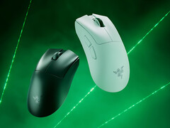 Razer DeathAdder V4 Pro gamingmus visas i svart och vit färg (Bildkälla: Razer)