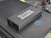MSI-datorn kan dra upp till 250 W vid spelande, trots att nätadaptern i sig endast är klassad för 240 W