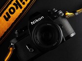 Nikon kan snart hamna i händerna på den optiska jätten EssilorLuxottica.