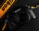 Nikon kan snart hamna i händerna på den optiska jätten EssilorLuxottica.