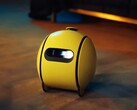 Samsung Ballie är både en mobil säkerhetskamera och en projektor.