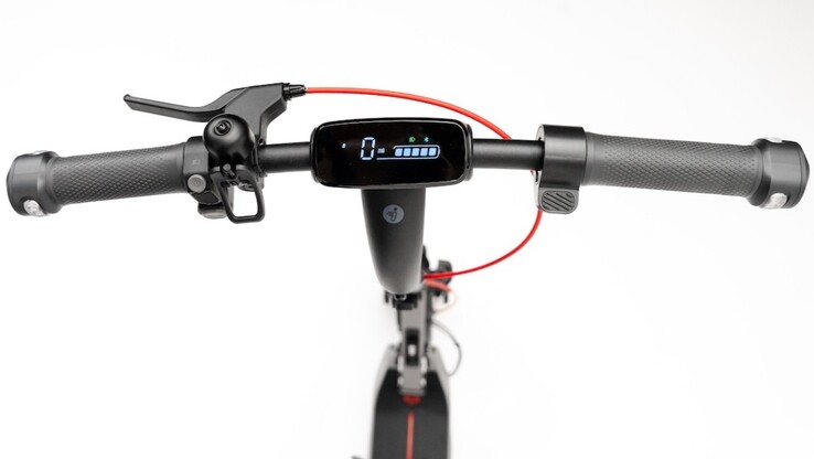 Elsparkcykeln Segway E3 Go är utrustad med sidoljus, en ringklocka och en 2,8-tumsskärm.