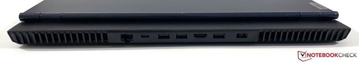 Baksidan: Gigabit-Ethernet, USB-C 3.2 Gen.2 (Power Delivery, DisplayPort 1.4), 2x USB-A 3.2 Gen.1, HDMI 2.1, USB-A 3.2 Gen.1, Ström (SlimTip)