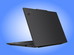Lenovos senaste ThinkPad X13 har måtten 299 x 207 x 9,85–13,35 mm.
