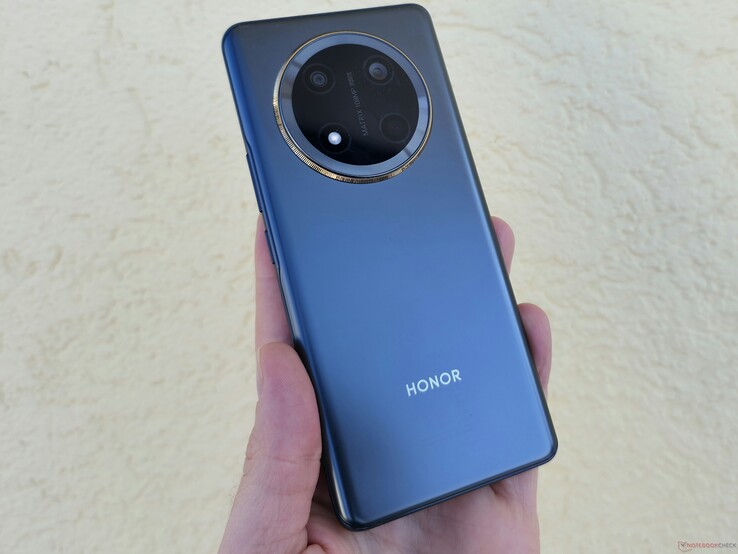 Honor Magic7 Lite smartphone (Bildkälla: Marcus Herbrich)