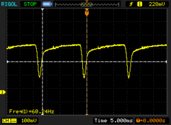 Ljusstyrka på 60 % och ytterligare ljusreglering via MyAsus-appen. Ljusstyrkan är endast 6 cd/m², men det finns ingen PWM vid 240 Hz.