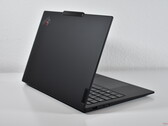 Nu med haptisk Sensel-pekplatta: Lenovo ThinkPad X1 Carbon Gen 13 får anpassningsalternativ (bildkälla: Benjamin Herzig/Notebookcheck)