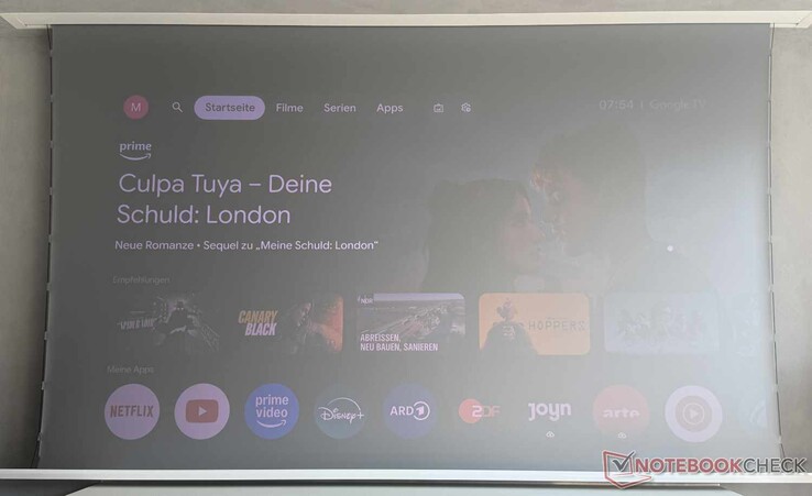 Google TV-gränssnittet i dagsljus