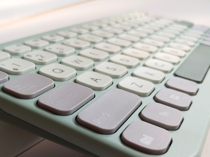 Konkava tangenter hjälper till med noggrannheten. (Bildkälla: Notebookcheck)