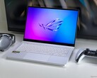 Asus ROG Zephyrus G14 2025. (Bildkälla: Andreas Osthoff/Notebookcheck)