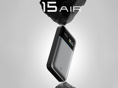 Cuktech visar upp nya SiC 15 Air powerbank. På bilden: den bärbara laddaren. (Bildkälla: Cuktech)