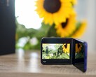 Batteriet i Razr 70 Ultra måste få plats i ett litet utrymme, men det ger ändå en hyfsad batteritid.