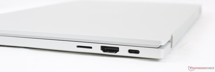 Höger: MicroSD-läsare, HDMI 2.0, USB-C med Thunderbolt 4, Power Delivery och DisplayPort