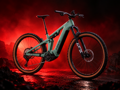 Trek Powerfly+ FS 8 Gen 4 eMTB är utrustad med Boschs mittmotor Performance Line CX