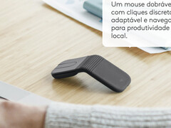Logitech Mobi Fold i en av de tre färgerna vid lanseringen.