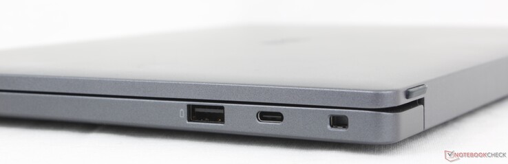 Till höger: USB-A 3.2 Gen. 1, USB-C Thunderbolt 4 med DisplayPort 2.1 + Power Delivery 3.1