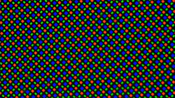 OLED-displayen är baserad på en RG/BG subpixelmatris som består av en röd, en blå och en grön lysdiod vardera