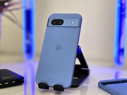Google Pixel 8a recension. Testapparat tillhandahållen av Google Tyskland.