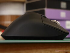 Keychron M6 puckelform. 